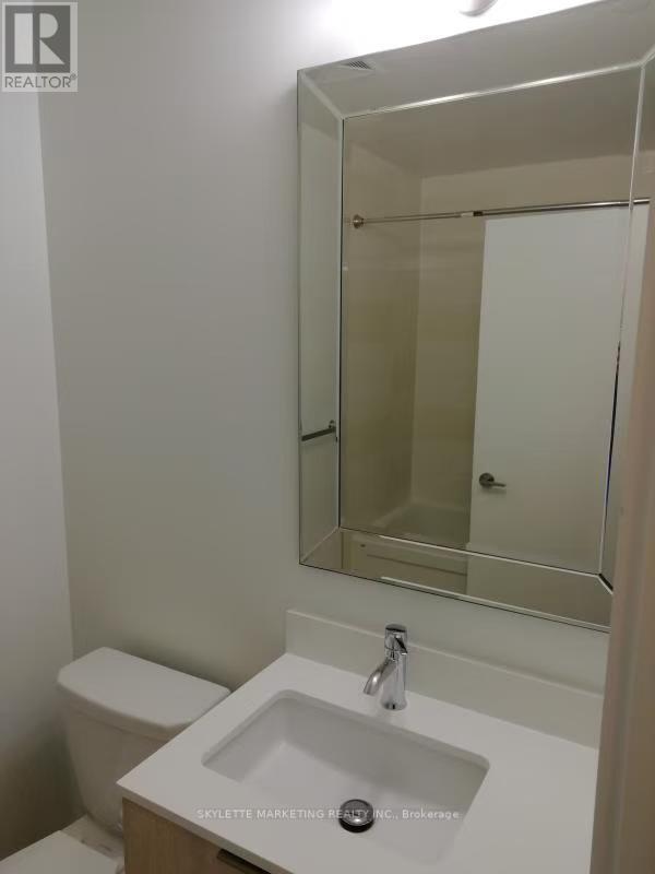 2007 - 50 Forest Manor Road, Toronto, Ontario  M2J 0E3 - Photo 8 - C13216080