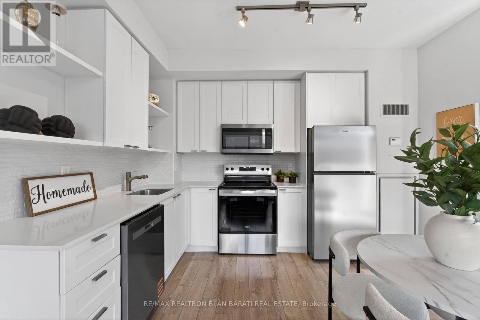 618 - 35 Hayden Street, Toronto, Ontario  M4Y 3C3 - Photo 15 - C13216220