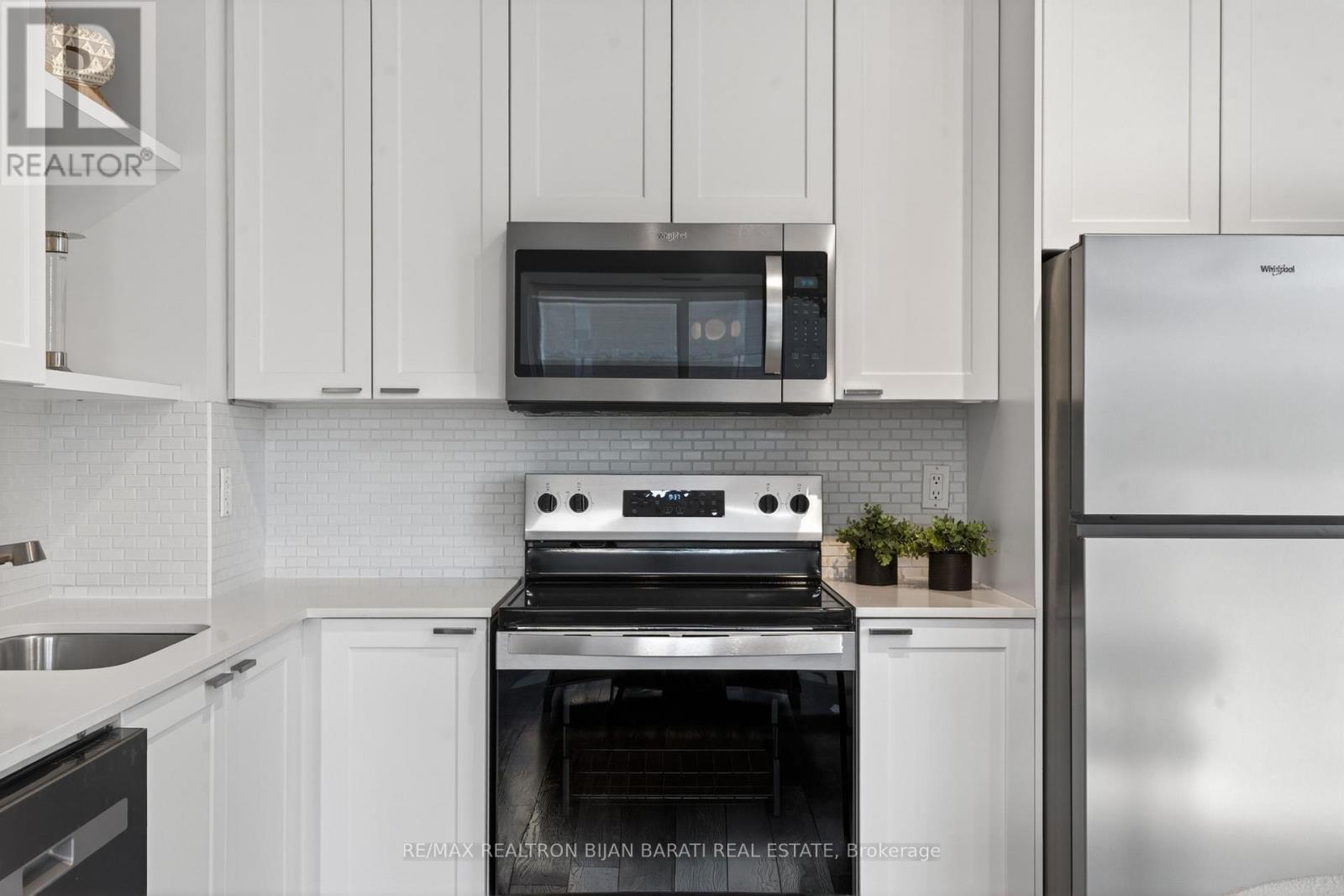 618 - 35 Hayden Street, Toronto, Ontario  M4Y 3C3 - Photo 17 - C13216220