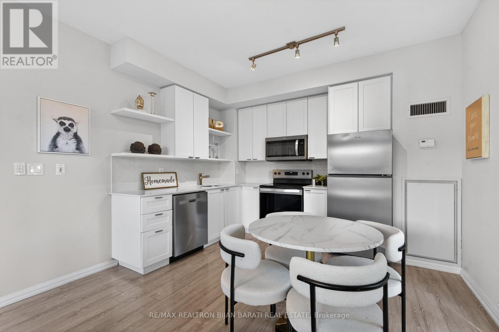 618 - 35 Hayden Street, Toronto, Ontario  M4Y 3C3 - Photo 8 - C13216220