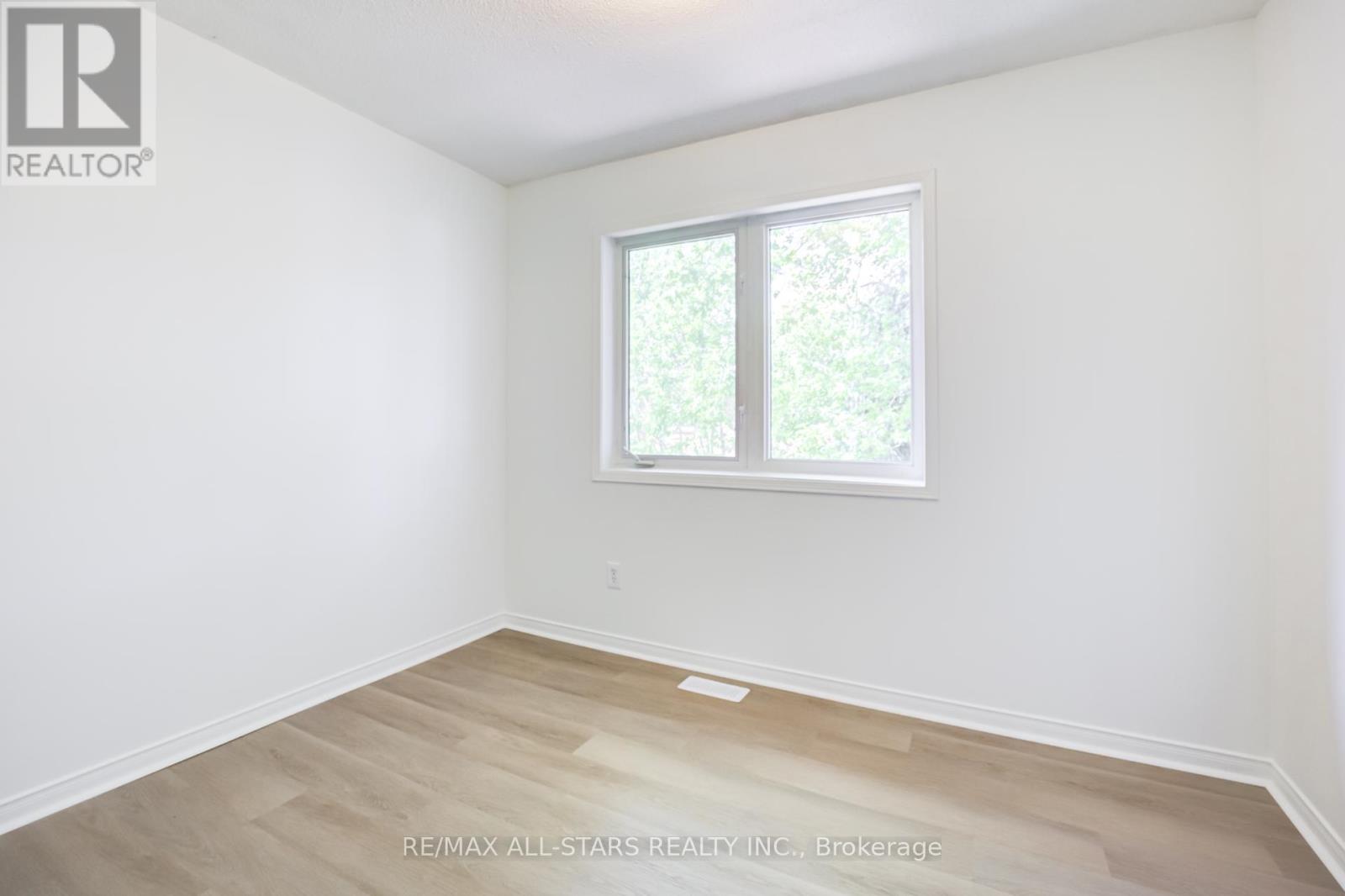 51 Playfair Road, Whitby, Ontario  L1N 9S6 - Photo 20 - E13216052