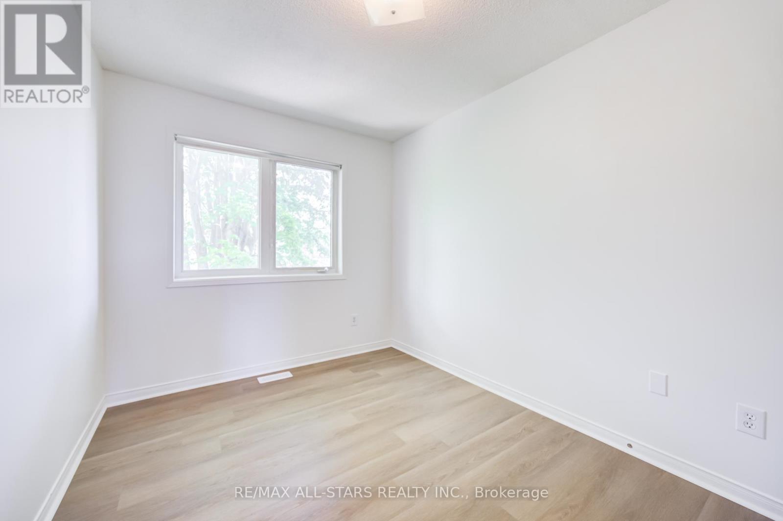 51 Playfair Road, Whitby, Ontario  L1N 9S6 - Photo 22 - E13216052