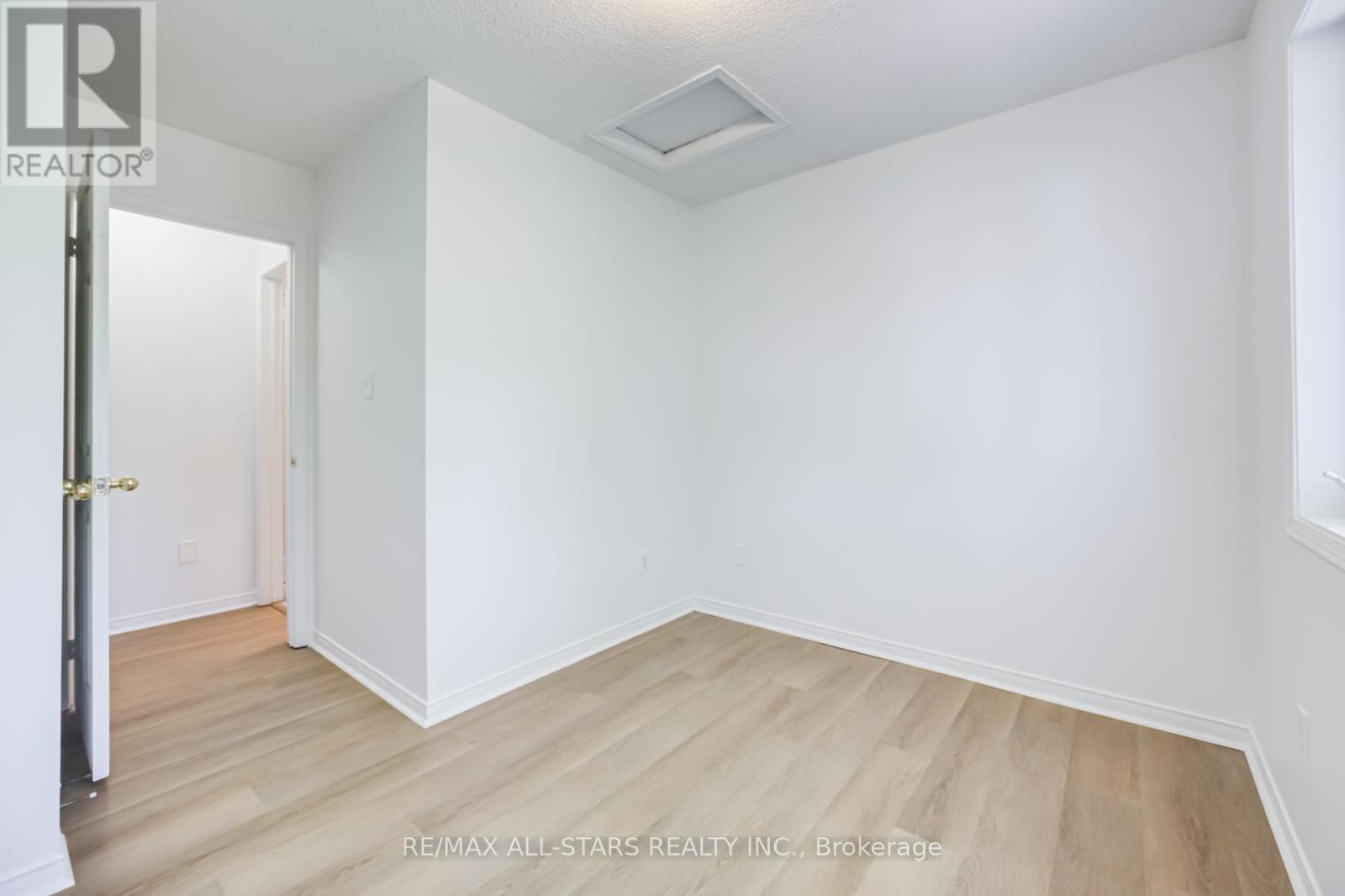 51 Playfair Road, Whitby, Ontario  L1N 9S6 - Photo 24 - E13216052
