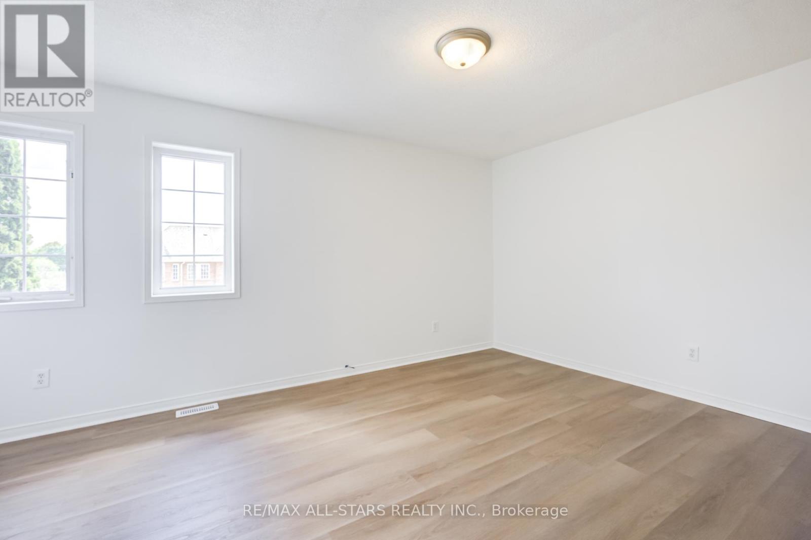 51 Playfair Road, Whitby, Ontario  L1N 9S6 - Photo 25 - E13216052