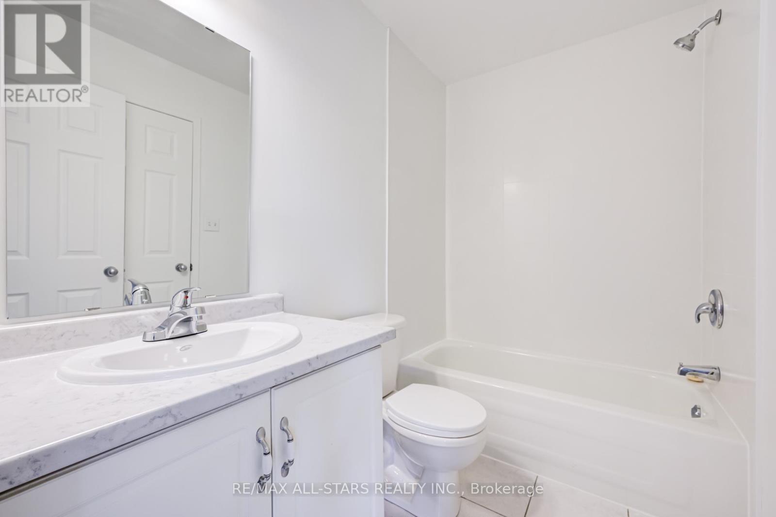 51 Playfair Road, Whitby, Ontario  L1N 9S6 - Photo 34 - E13216052