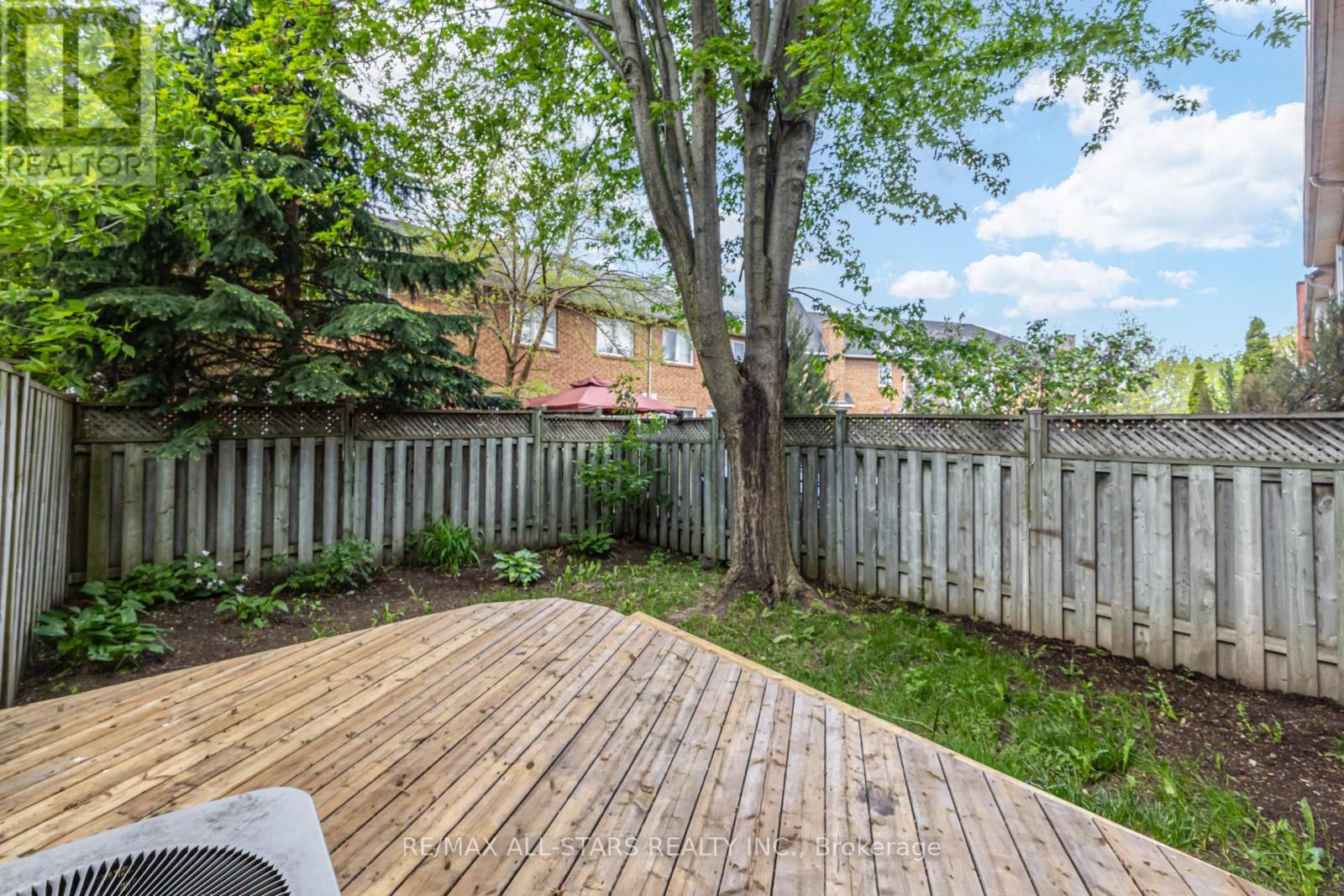 51 Playfair Road, Whitby, Ontario  L1N 9S6 - Photo 35 - E13216052