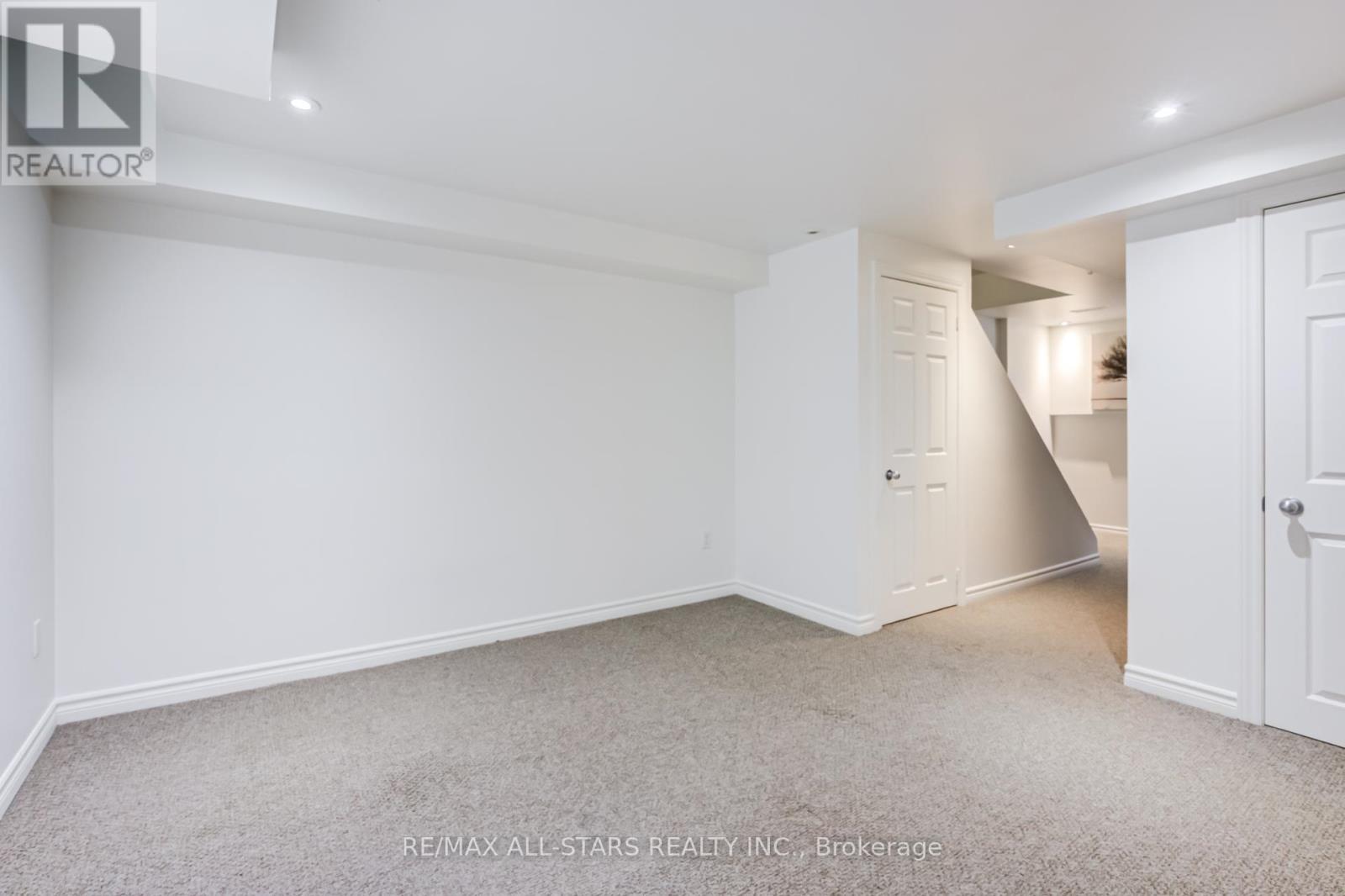 51 Playfair Road, Whitby, Ontario  L1N 9S6 - Photo 38 - E13216052
