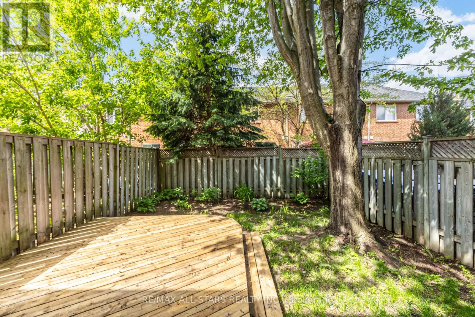 51 Playfair Road, Whitby, Ontario  L1N 9S6 - Photo 41 - E13216052