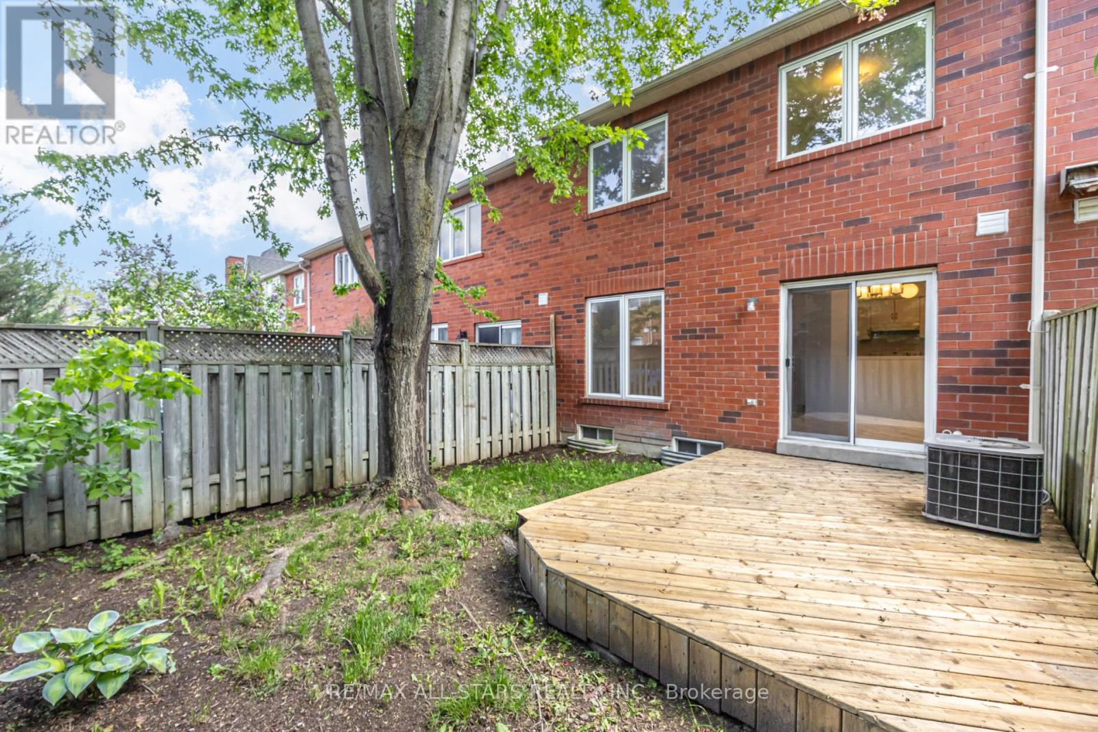 51 Playfair Road, Whitby, Ontario  L1N 9S6 - Photo 43 - E13216052