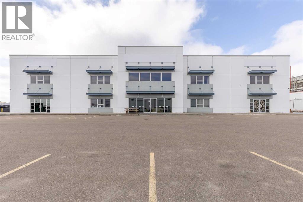565 41 Street N, Lethbridge, Alberta  T1H 7B6 - Photo 1 - A2287358