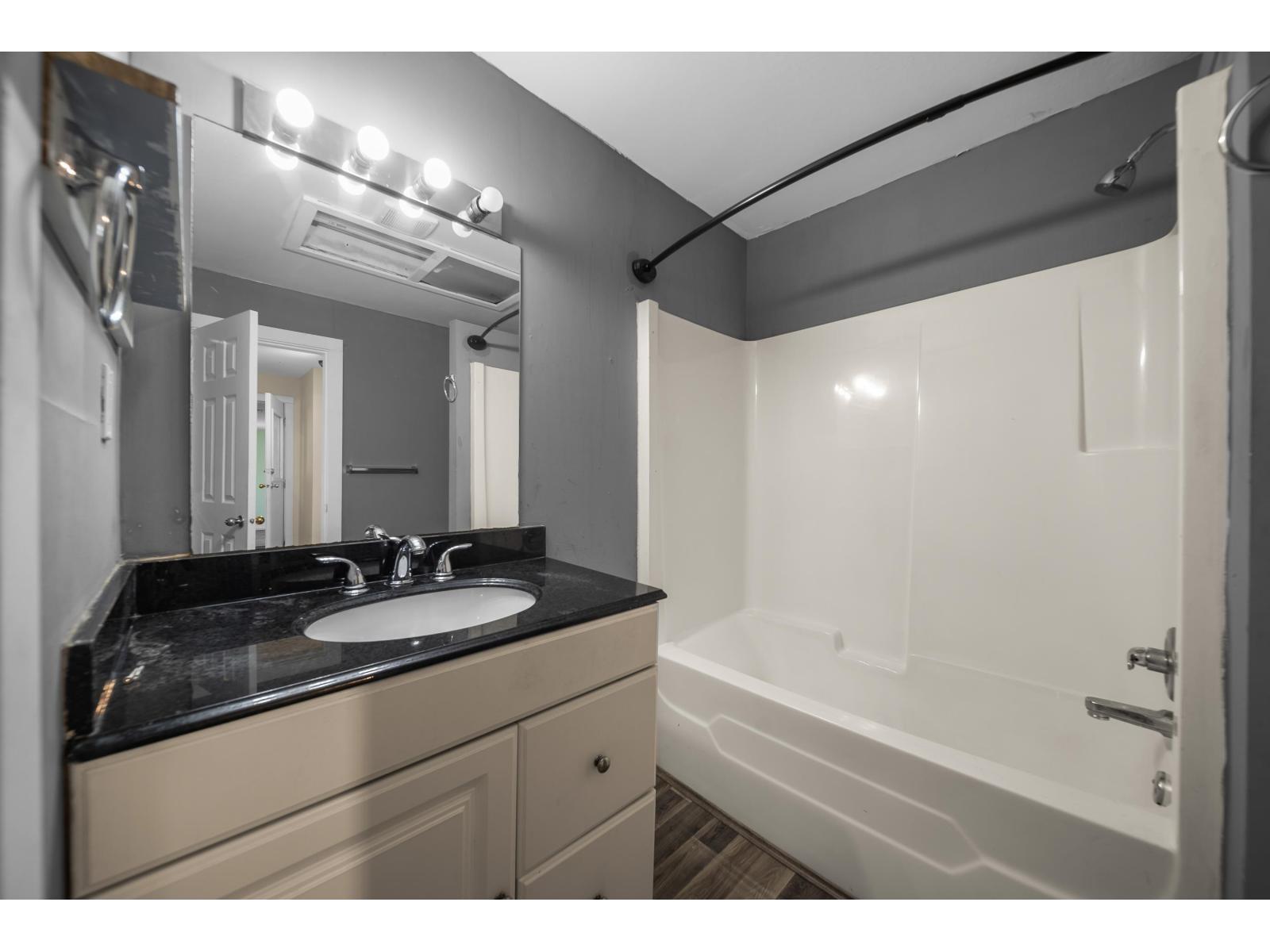 35011 Townshipline Road, Abbotsford, British Columbia  V3G 1R5 - Photo 31 - R3129084