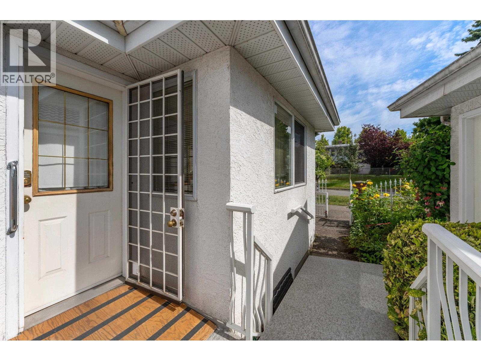 7416 Jasper Crescent, Vancouver, British Columbia  V5P 3S5 - Photo 34 - R3125973