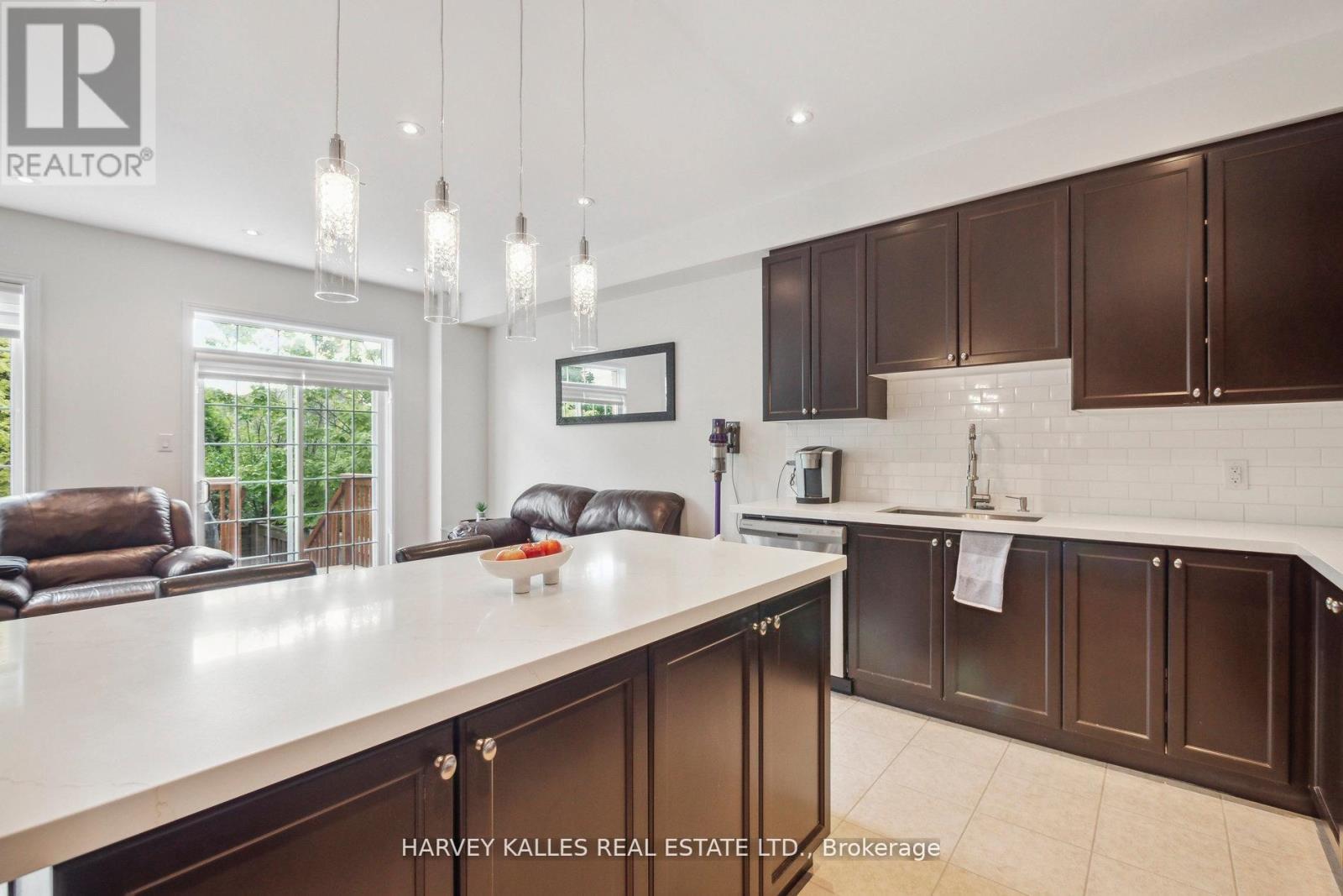 45 - 8777 Dufferin Street, Vaughan, Ontario  L4J 8W3 - Photo 21 - N13216006