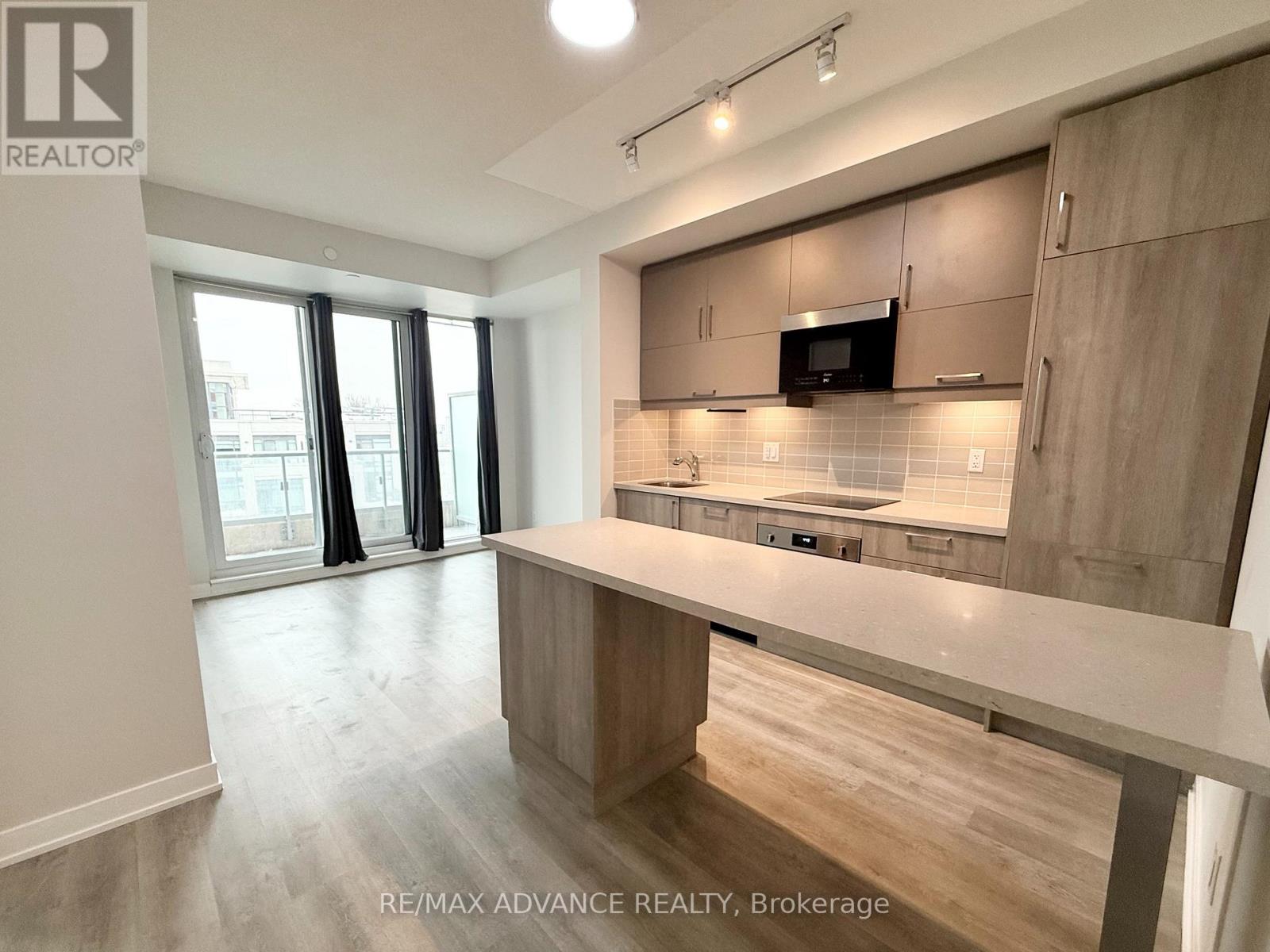 1225 - 8119 Birchmount Road, Markham, Ontario  L6G 0H5 - Photo 3 - N13216028