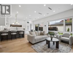 2 4549 W 11TH AVENUE, Vancouver, British Columbia