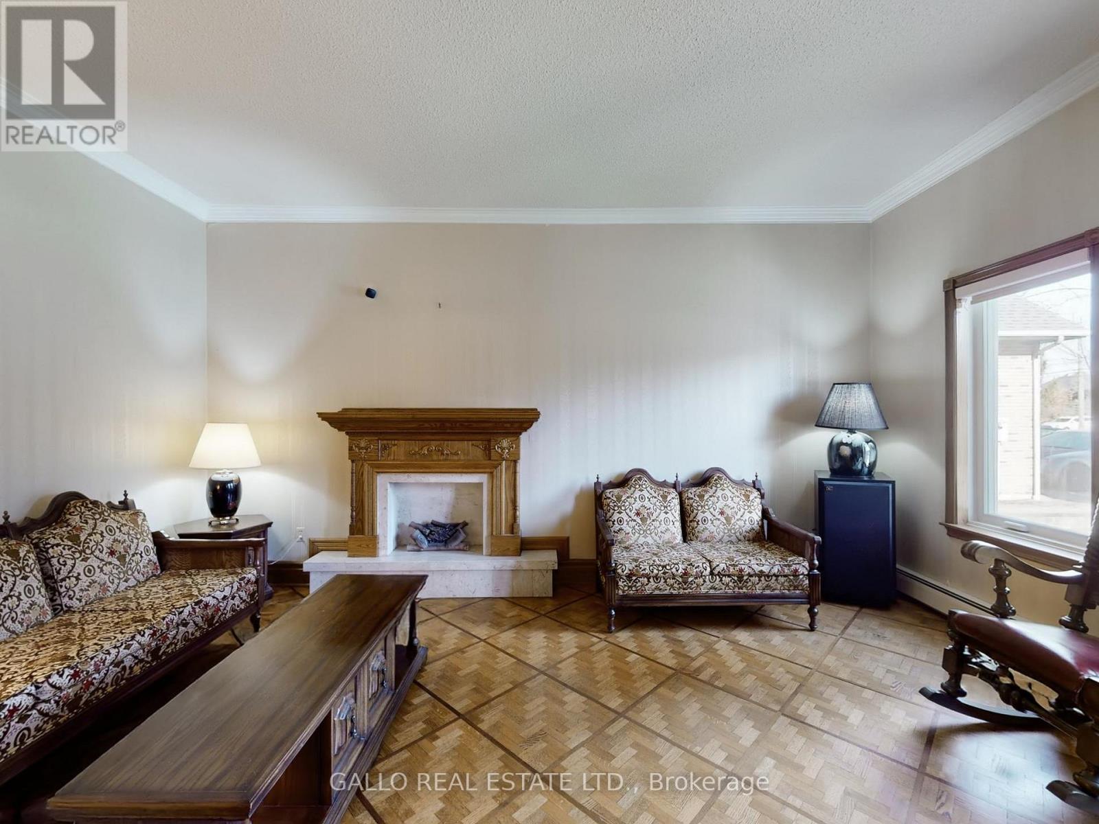 106 Duncan Road, Richmond Hill, Ontario  L4C 6J7 - Photo 8 - N13216096