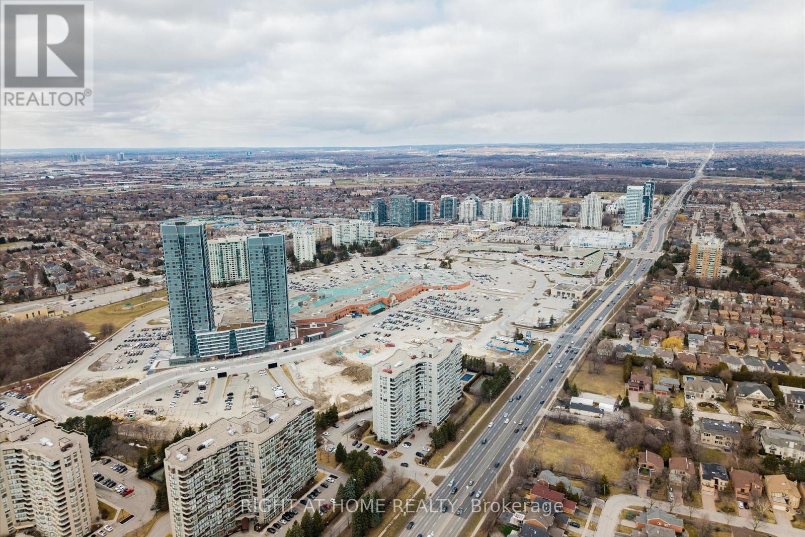 1424 - 7950 Bathurst Street, Vaughan, Ontario  L4J 0L4 - Photo 37 - N13216222