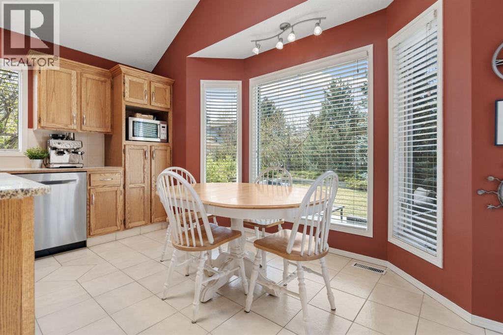 212 Sirocco Place Sw, Calgary, Alberta  T3H 2N3 - Photo 16 - A2293905