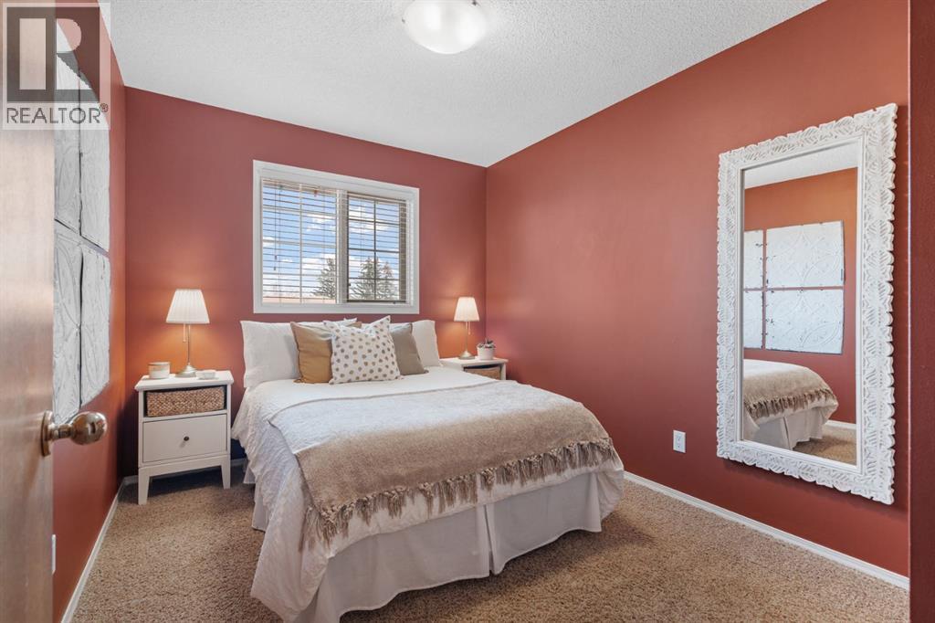 212 Sirocco Place Sw, Calgary, Alberta  T3H 2N3 - Photo 27 - A2293905