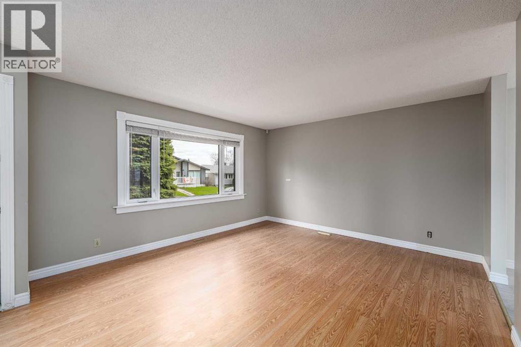 115 Ogden Way Se, Calgary, Alberta  T2C 1V9 - Photo 4 - A2308974