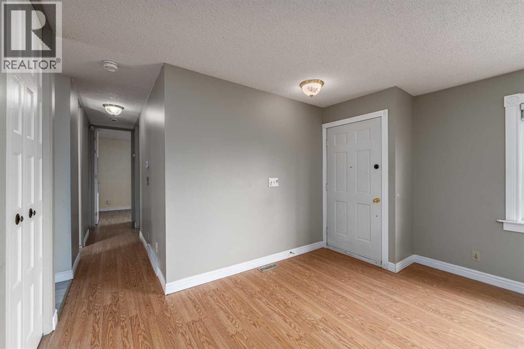 115 Ogden Way Se, Calgary, Alberta  T2C 1V9 - Photo 10 - A2308974