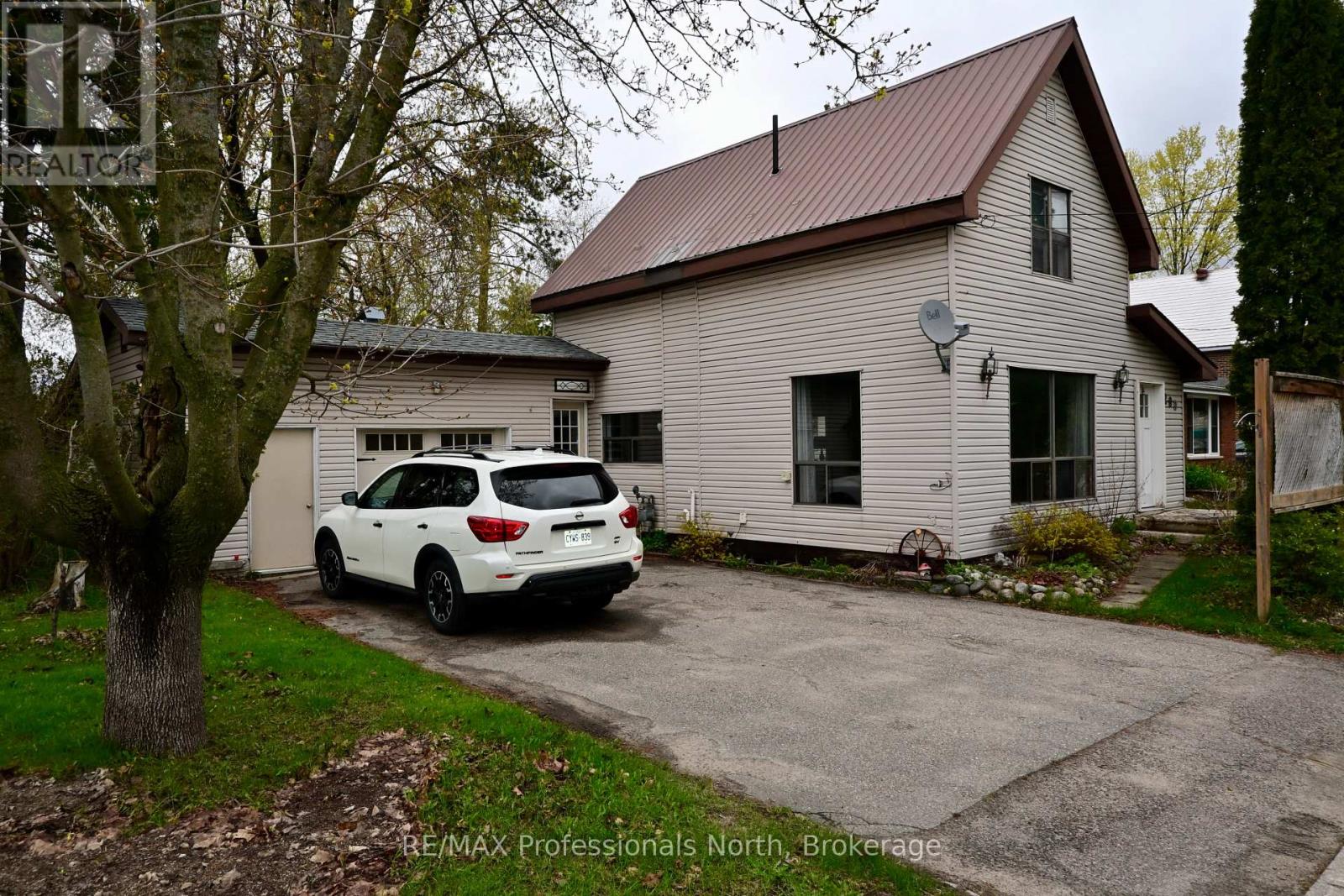209 DILL ST STREET, Bracebridge, Ontario