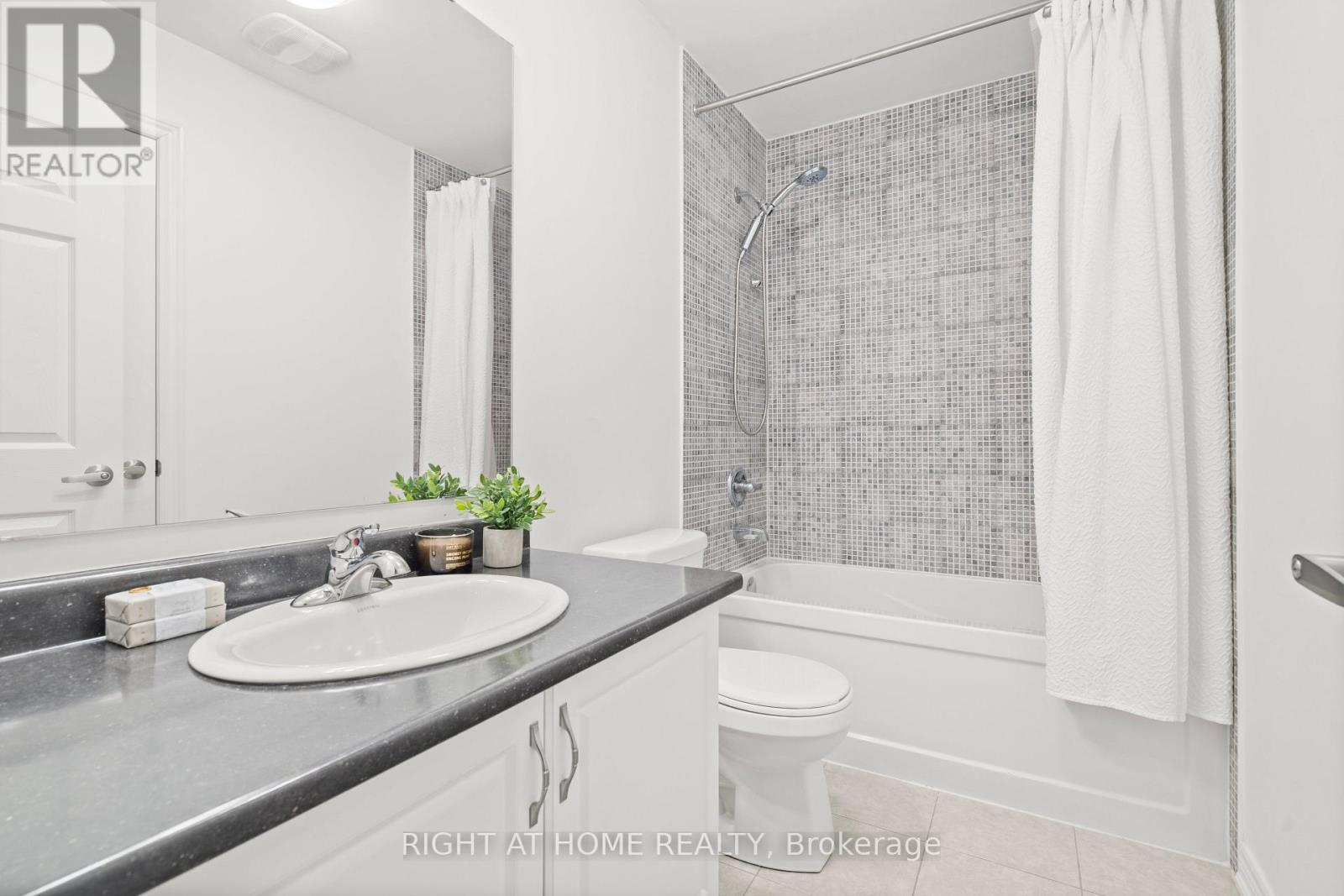 127 Benadir Avenue, Caledon, Ontario  L7C 4E7 - Photo 21 - W13216030