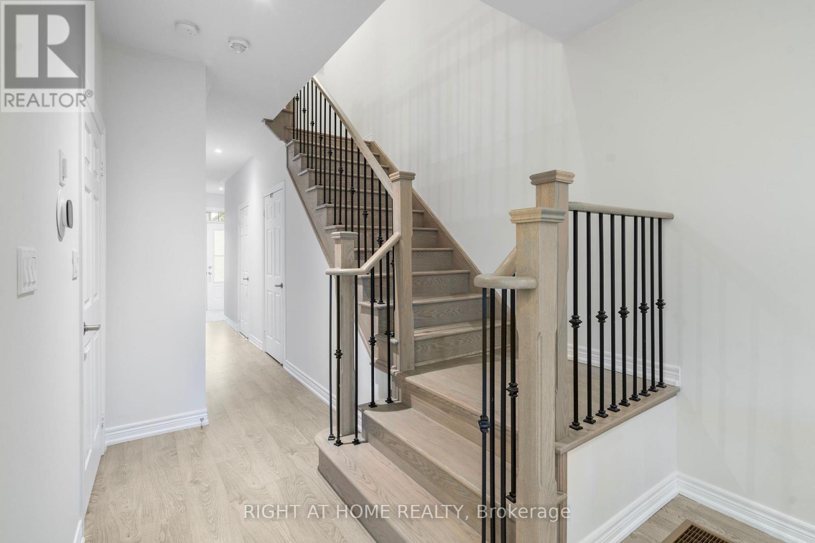 127 Benadir Avenue, Caledon, Ontario  L7C 4E7 - Photo 9 - W13216030