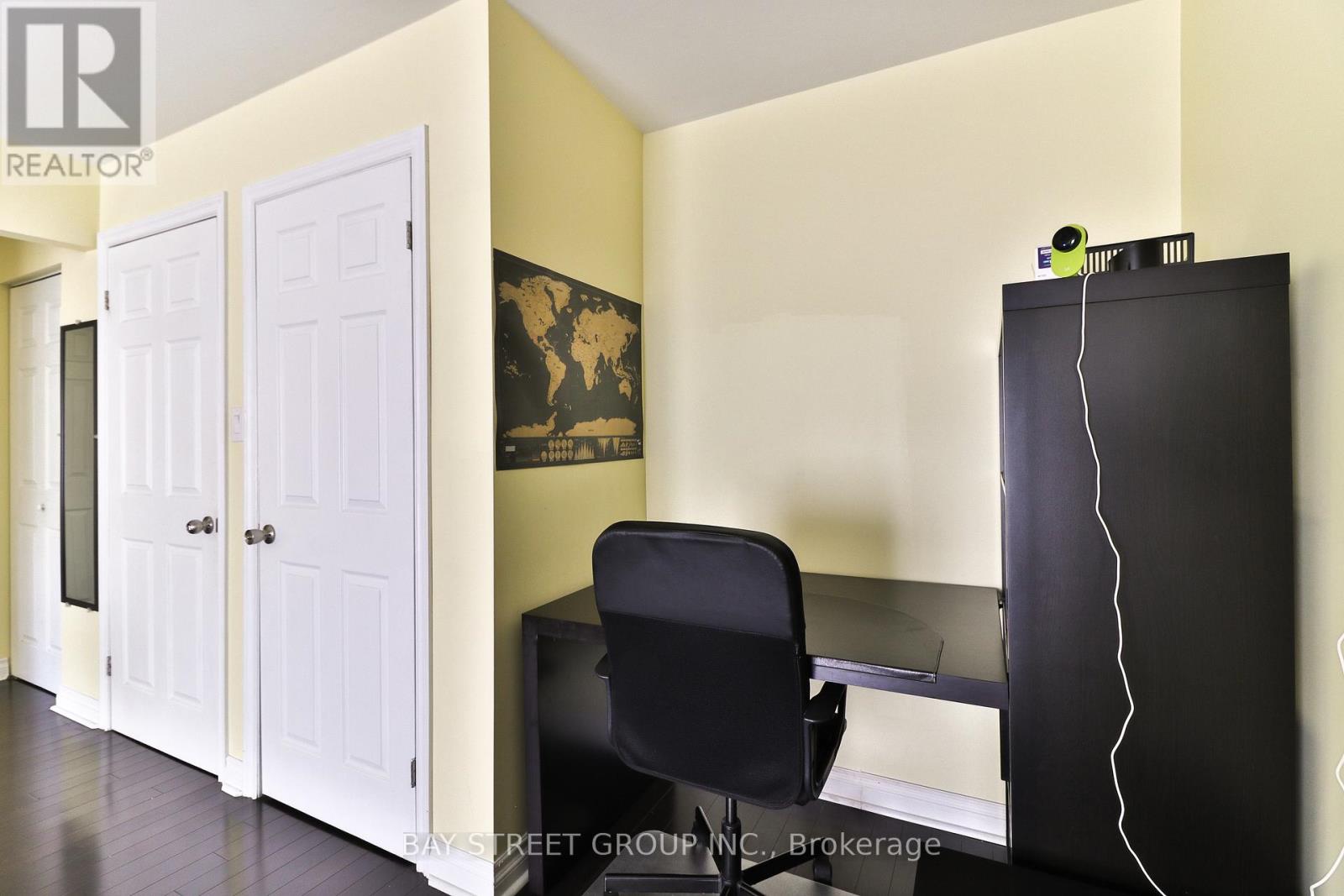 489 Fergo Avenue, Mississauga, Ontario  L5B 2J2 - Photo 11 - W13216068