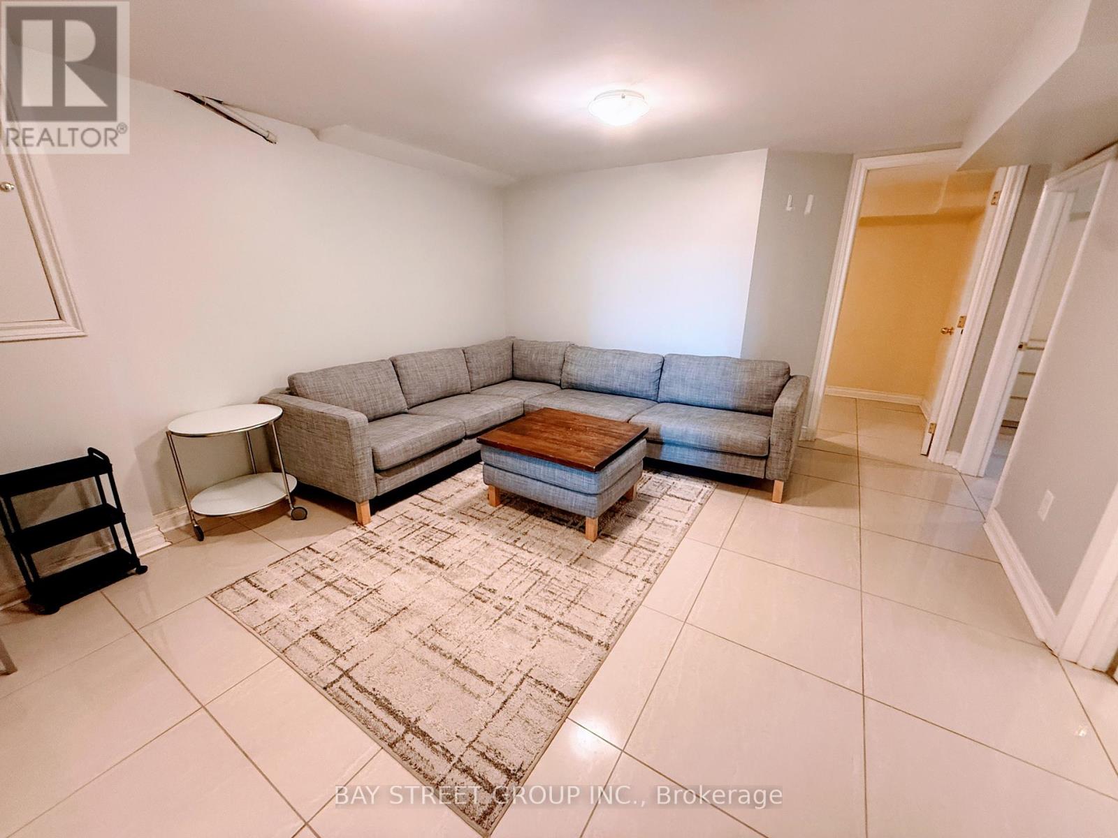 489 Fergo Avenue, Mississauga, Ontario  L5B 2J2 - Photo 16 - W13216068