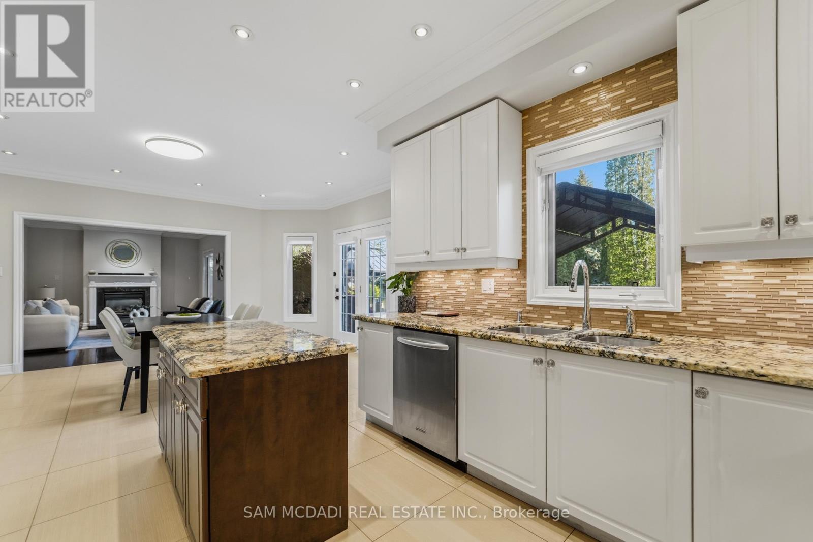6311 Mulberry Crescent, Mississauga, Ontario  L5V 1B7 - Photo 25 - W13216132