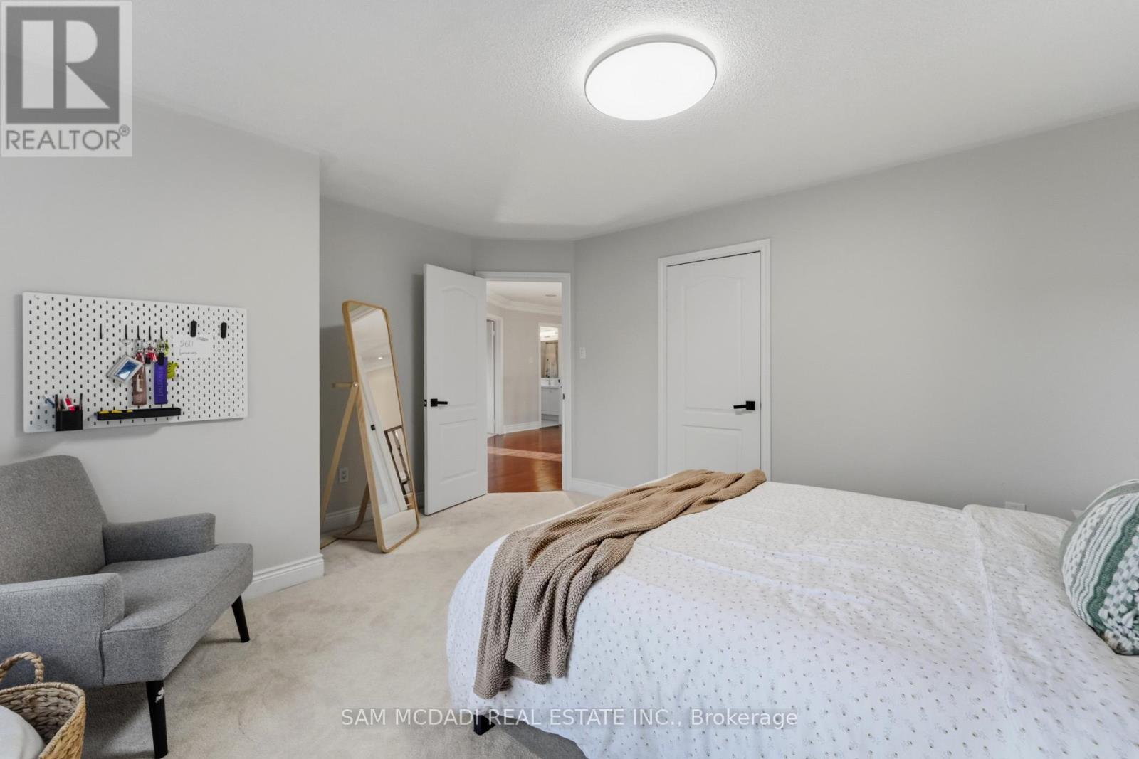 6311 Mulberry Crescent, Mississauga, Ontario  L5V 1B7 - Photo 38 - W13216132