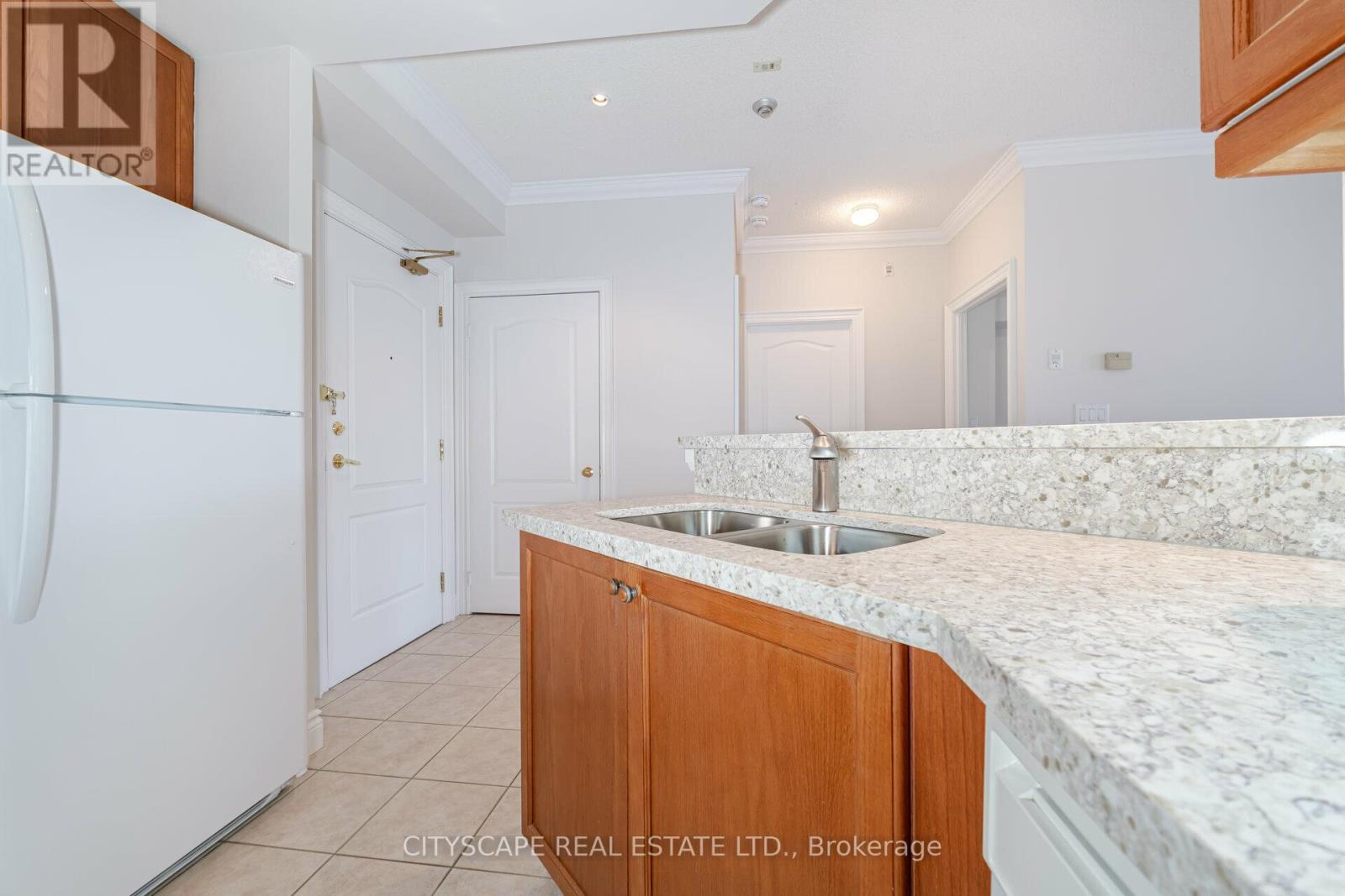 321 - 3351 Cawthra Road, Mississauga, Ontario  L5A 4N5 - Photo 10 - W13216148