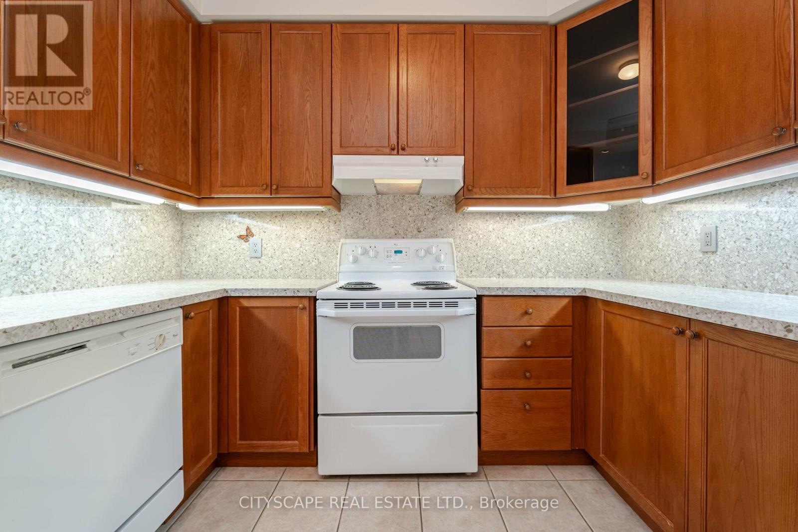 321 - 3351 Cawthra Road, Mississauga, Ontario  L5A 4N5 - Photo 11 - W13216148