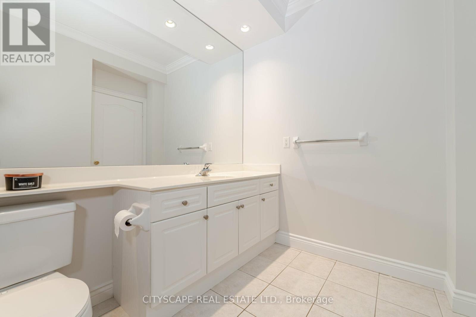 321 - 3351 Cawthra Road, Mississauga, Ontario  L5A 4N5 - Photo 23 - W13216148