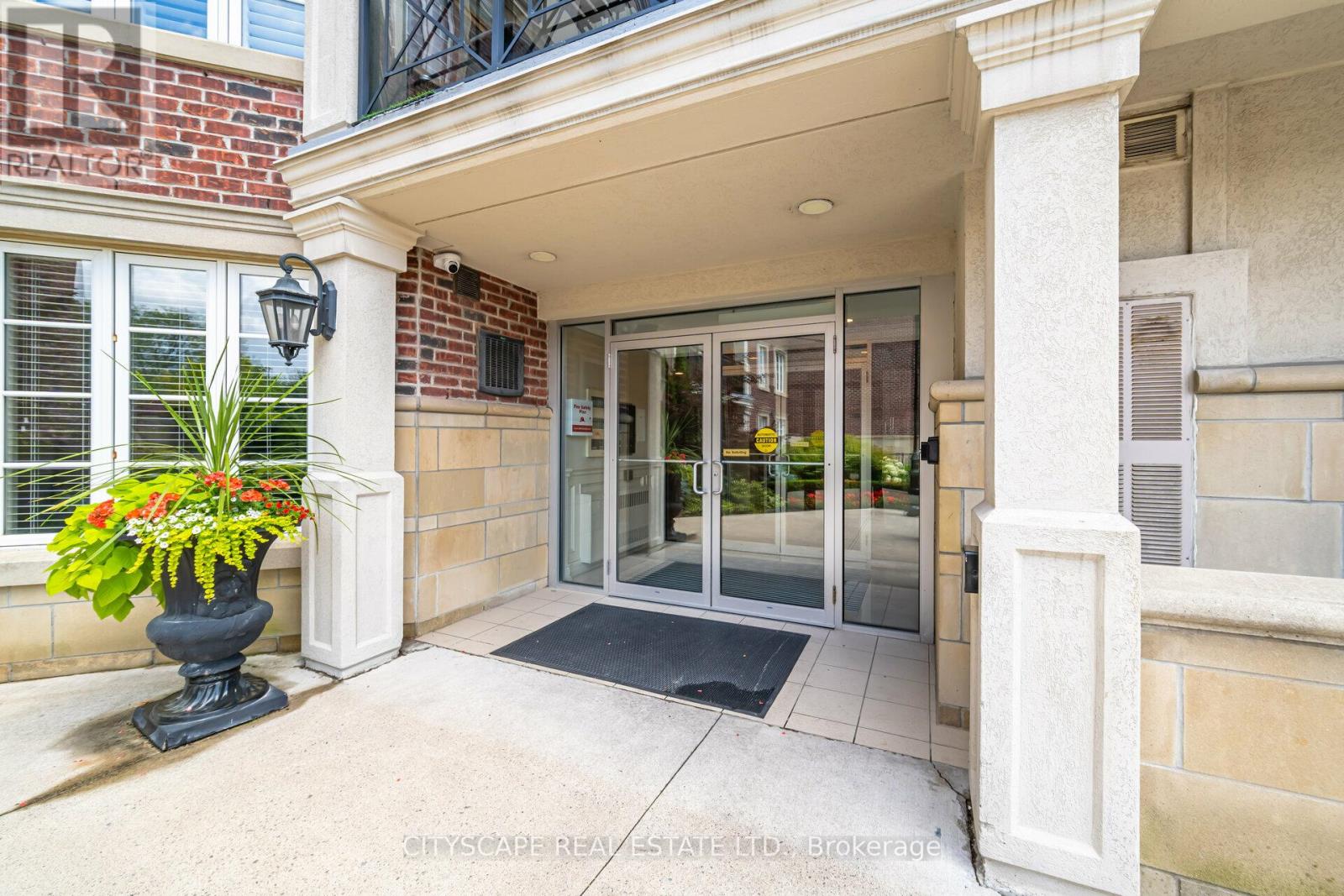 321 - 3351 Cawthra Road, Mississauga, Ontario  L5A 4N5 - Photo 4 - W13216148