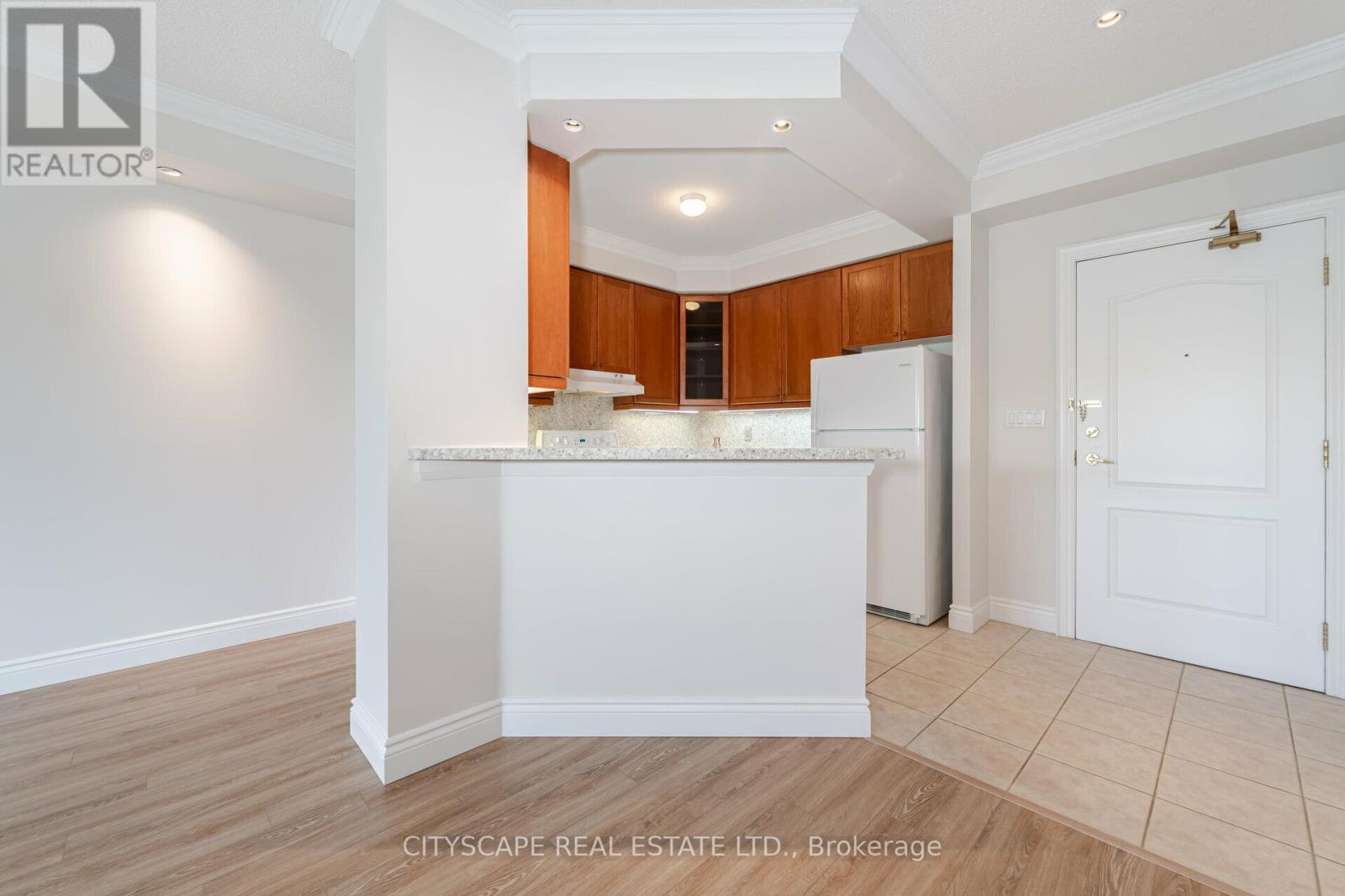 321 - 3351 Cawthra Road, Mississauga, Ontario  L5A 4N5 - Photo 9 - W13216148