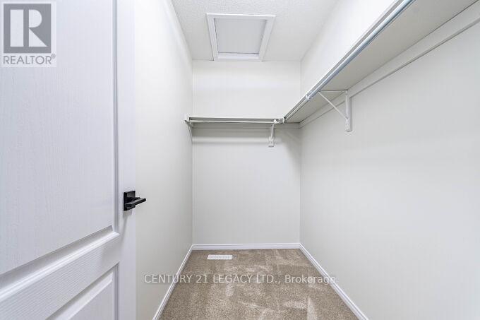 4110 Forest Run Avenue, Burlington, Ontario  L7M 4L7 - Photo 36 - W13216152