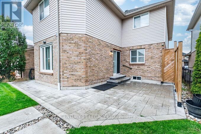 4110 Forest Run Avenue, Burlington, Ontario  L7M 4L7 - Photo 48 - W13216152