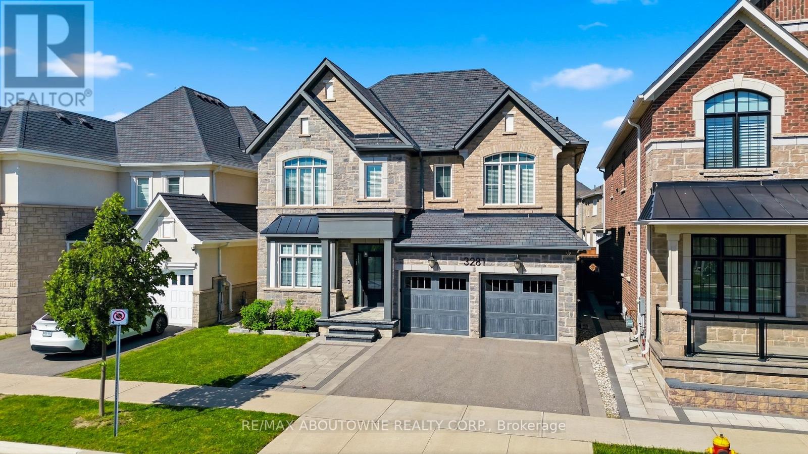 3281 Post Road, Oakville, Ontario  L6H 1L1 - Photo 2 - W13216190
