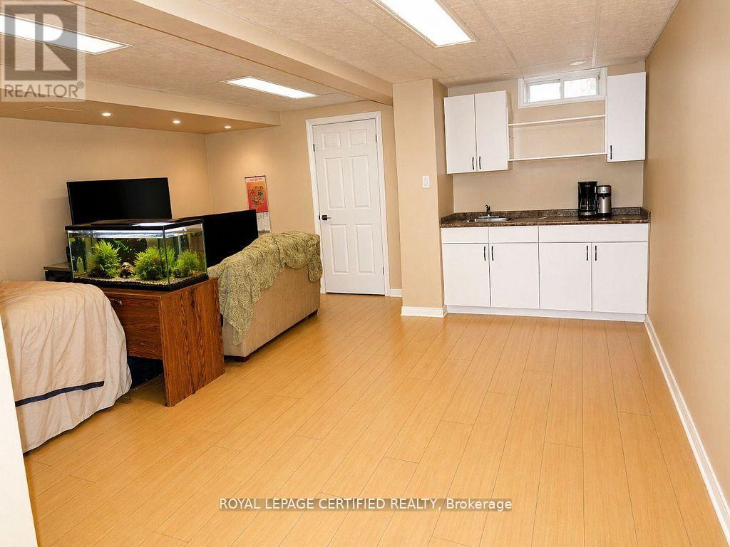 5126 Des Jardines Drive, Burlington, Ontario  L7L 6L7 - Photo 32 - W13216198
