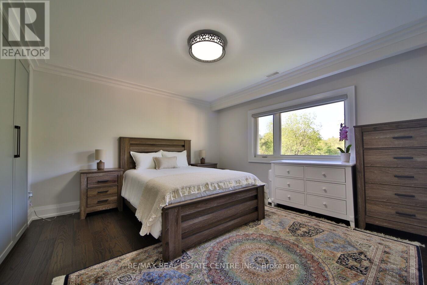 187 Wyndham Street, Mississauga, Ontario  L5M 1N4 - Photo 24 - W13216208