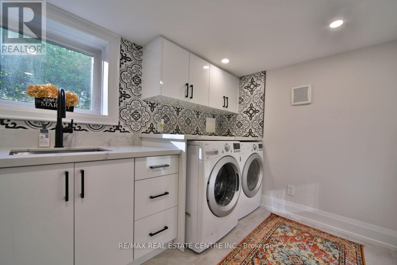 187 Wyndham Street, Mississauga, Ontario  L5M 1N4 - Photo 30 - W13216208