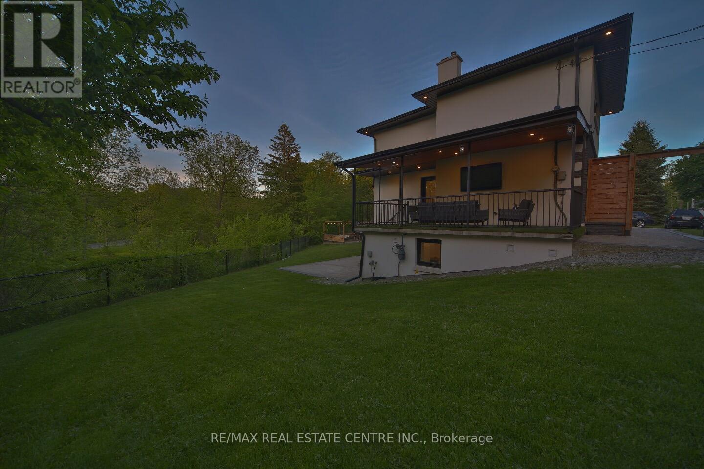 187 Wyndham Street, Mississauga, Ontario  L5M 1N4 - Photo 36 - W13216208