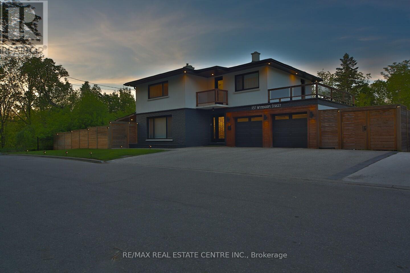 187 Wyndham Street, Mississauga, Ontario  L5M 1N4 - Photo 4 - W13216208