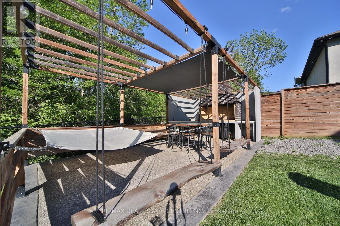 187 Wyndham Street, Mississauga, Ontario  L5M 1N4 - Photo 43 - W13216208