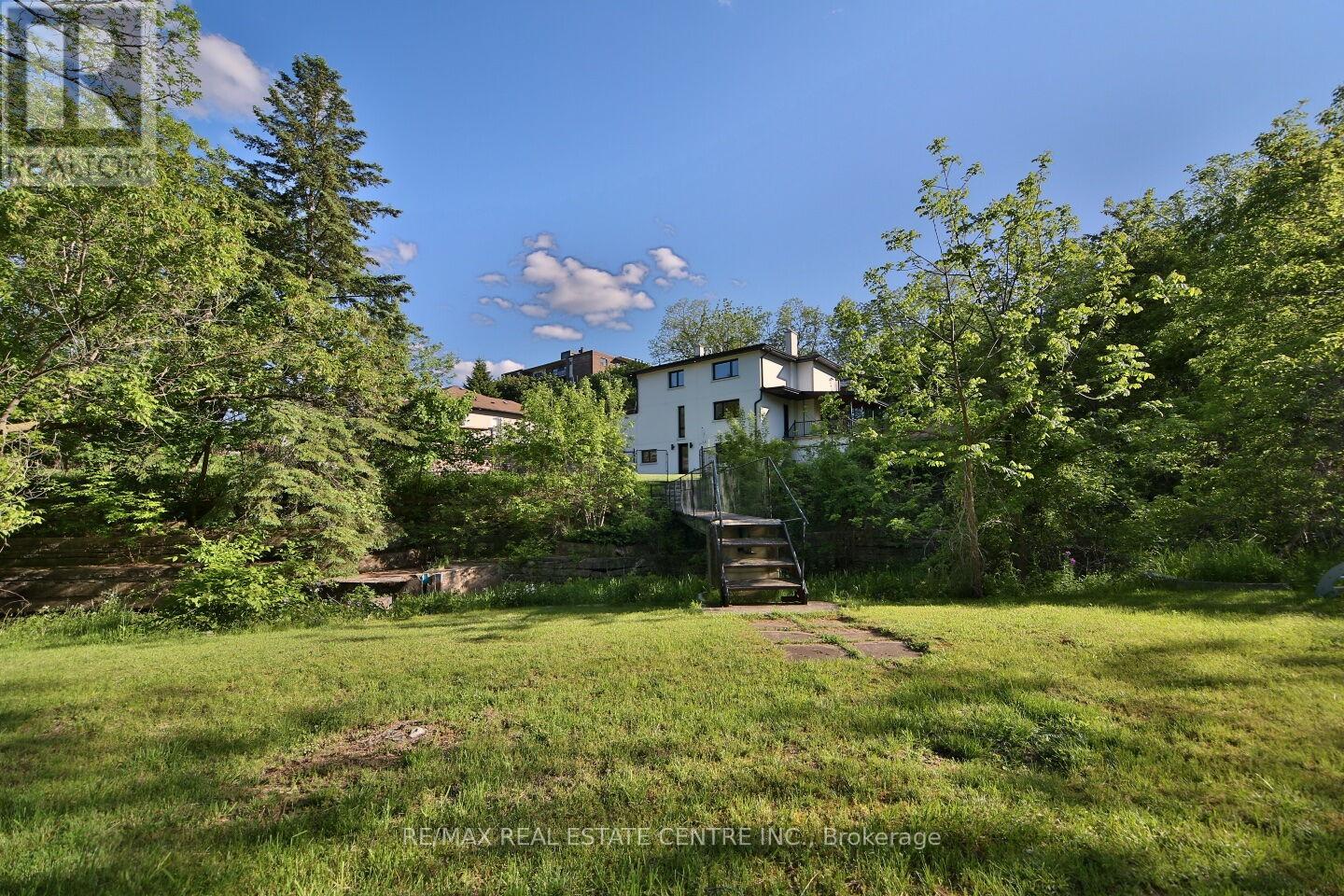 187 Wyndham Street, Mississauga, Ontario  L5M 1N4 - Photo 47 - W13216208