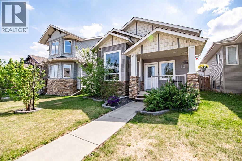 32 Reynolds Road, Sylvan Lake, Alberta  T4S 0C2 - Photo 2 - A2315169
