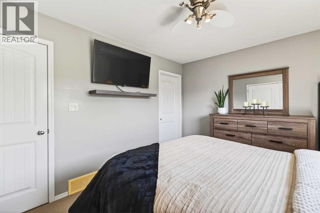 32 Reynolds Road, Sylvan Lake, Alberta  T4S 0C2 - Photo 17 - A2315169