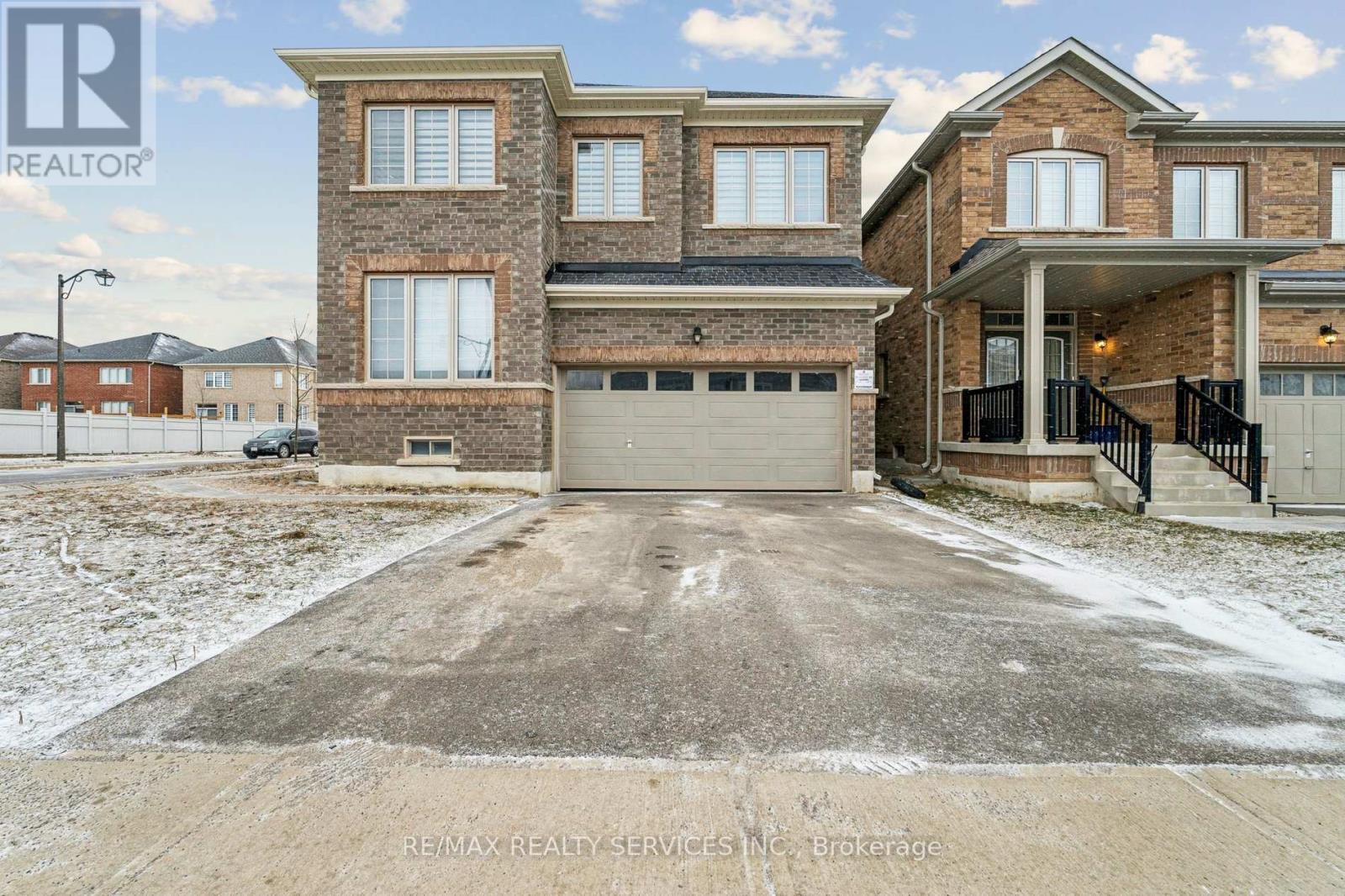 525 Red Elm Road, Shelburne, Ontario  L6V 3Y5 - Photo 1 - X13216108